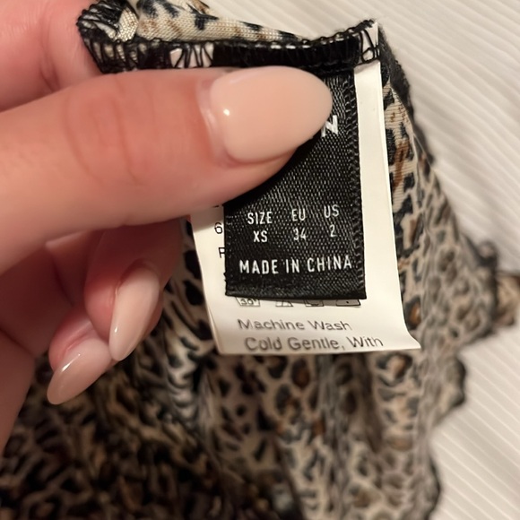 Leopard top - never worn before!!! - Picture 4 of 4